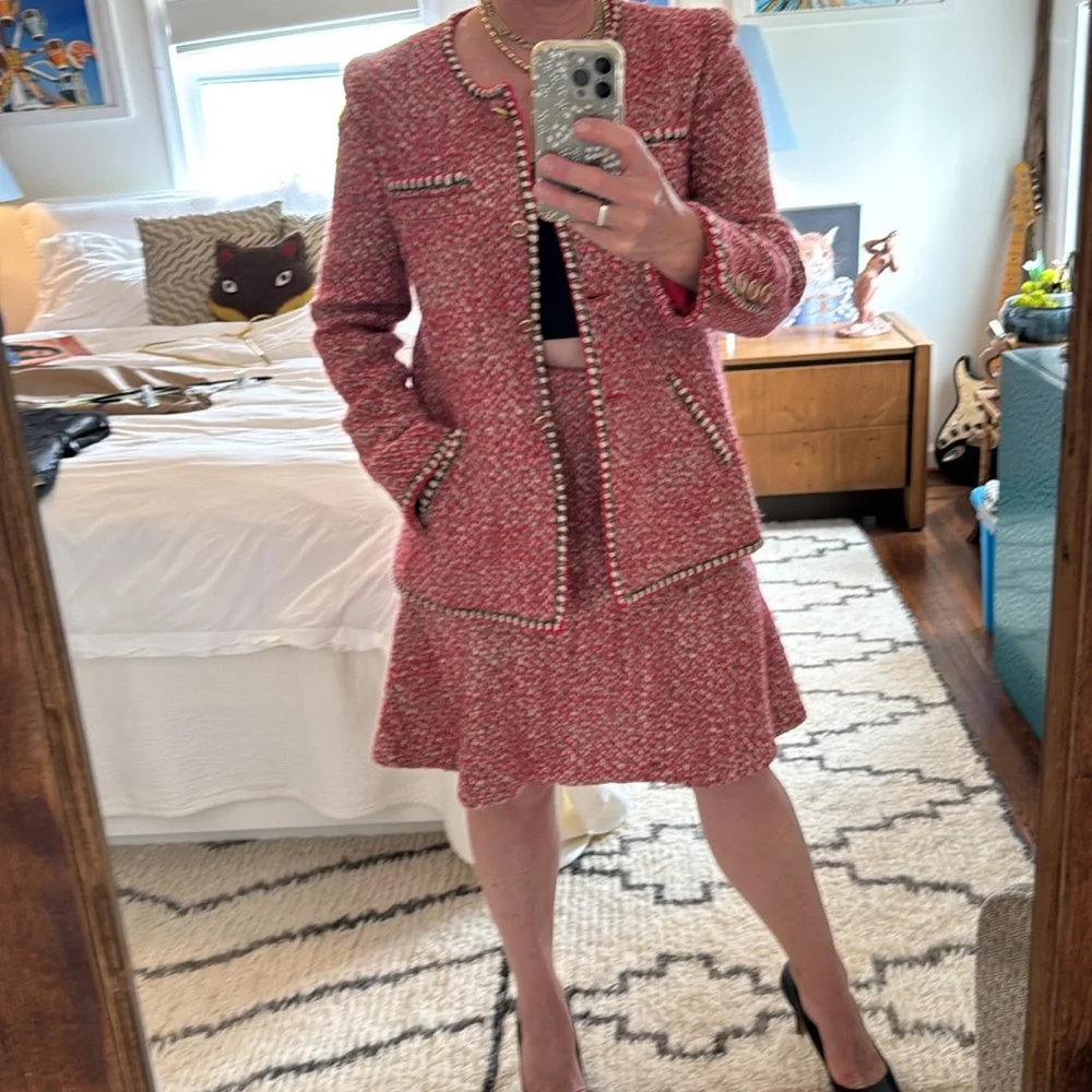 CHANEL wool tweed suit